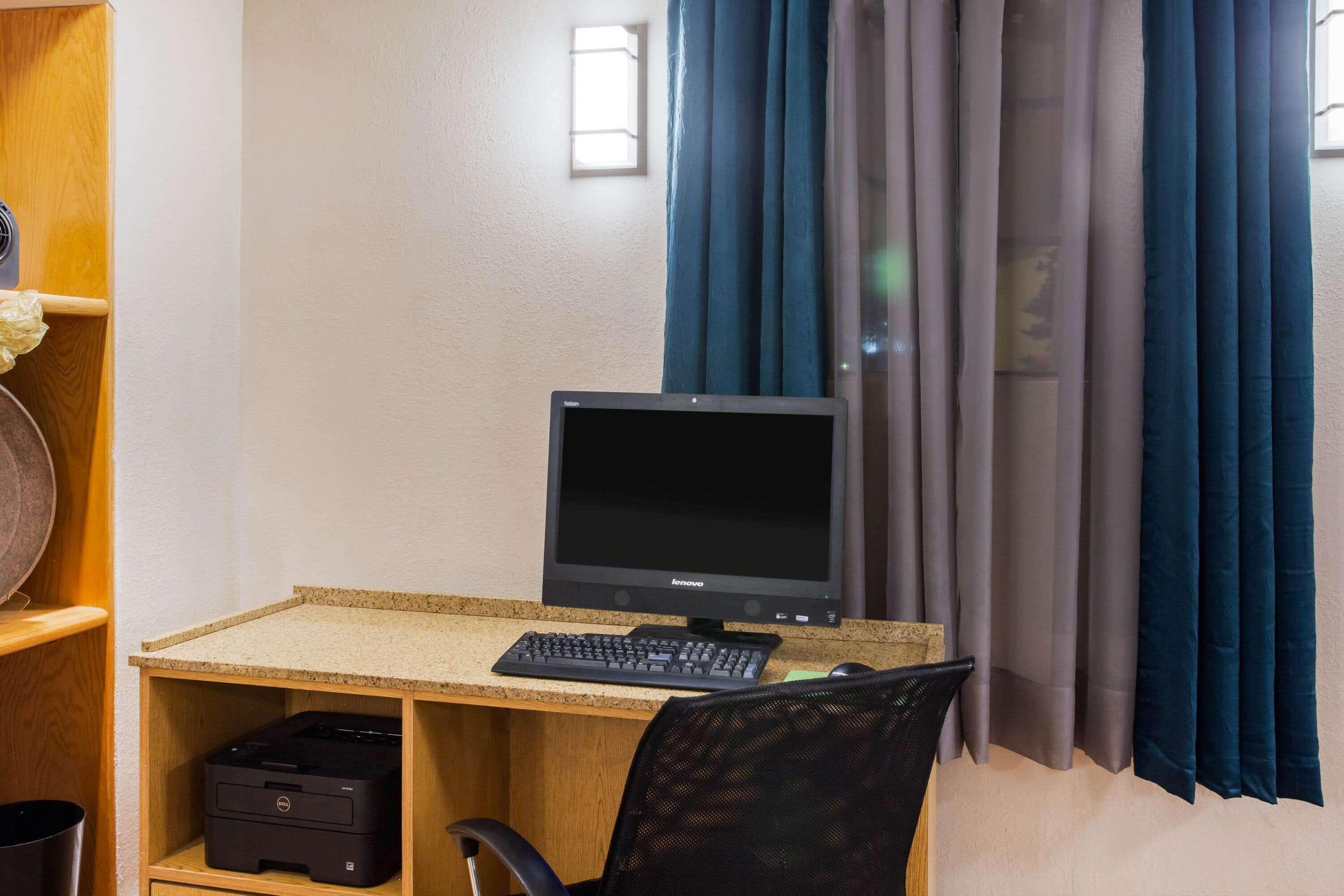 La Quinta Inn By Wyndham Norfolk Virginia Beach Extérieur photo